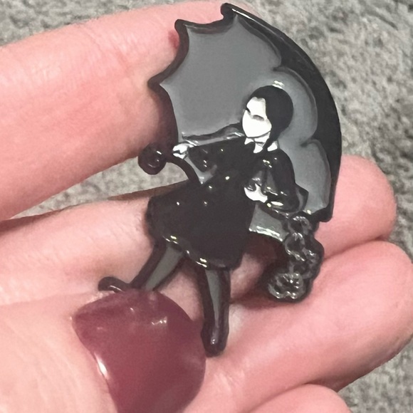 $3 HALLOWEEN PIN BROOCH. NEW. $3 IF BUNDLED - Picture 6 of 6